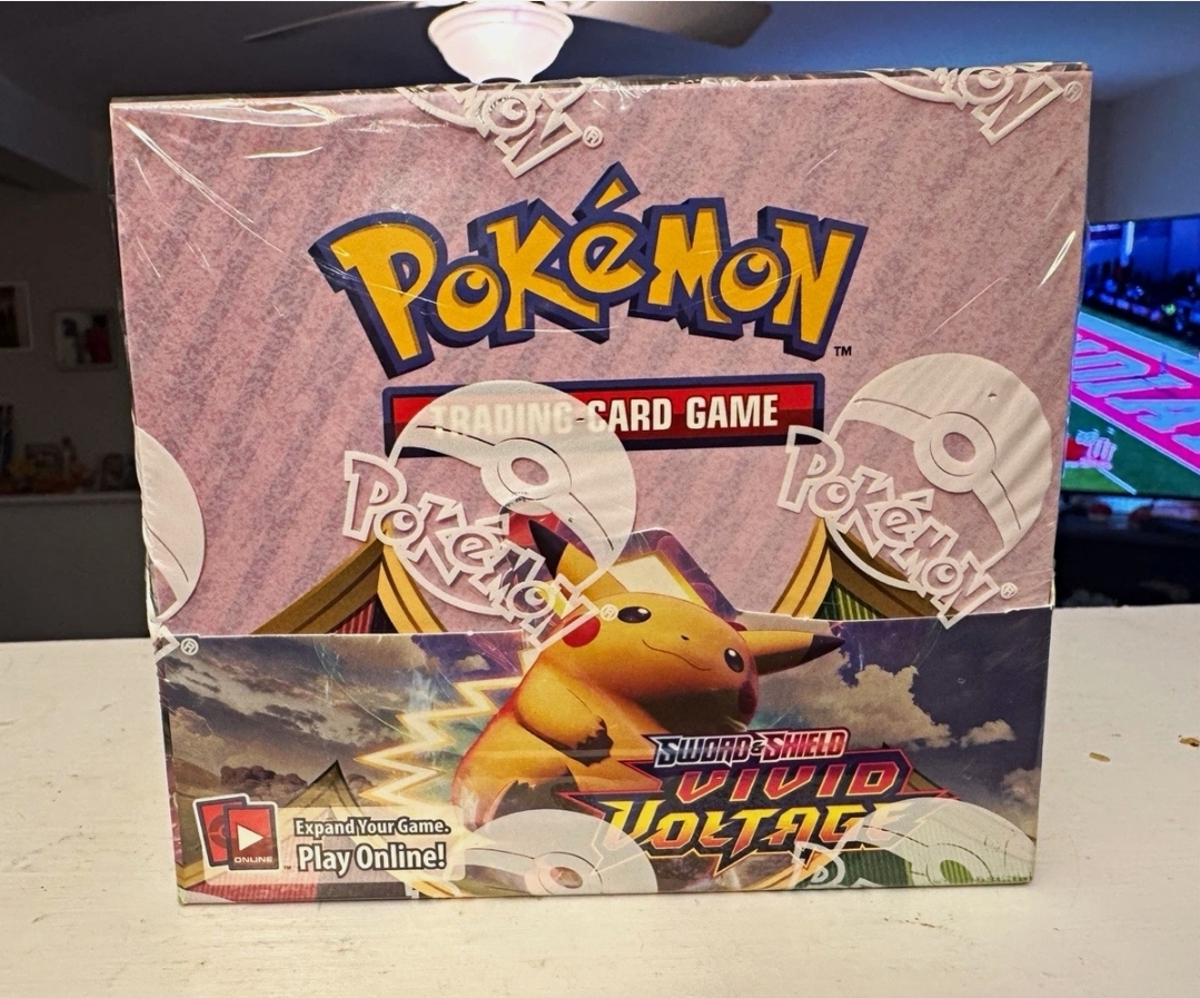 Pokémon TCG: Vivid Voltage Booster Box